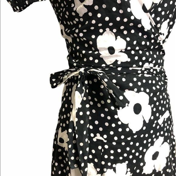 𝅺🆕 UO Jocelyn Floral / Polka Dot Puff Sleeve - Picture 6 of 12